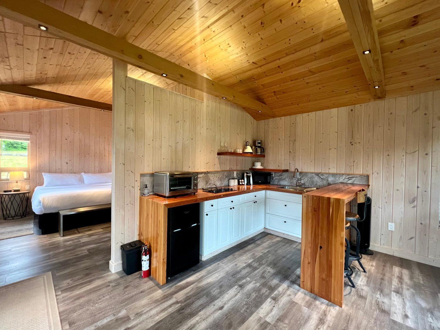 Cedar Park Resort Port McNeill Eksteriør bilde